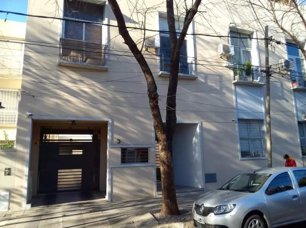 VENTA-COCHERA EN FLORIDA-VICENTE LOPEZ OPORTUNIDAD