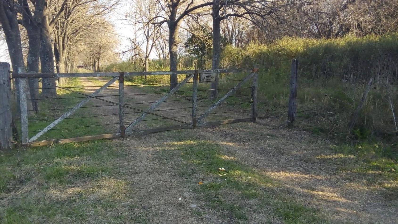 CAMPO EN LIMA, ZARATE 83 HECTAREAS, C/ PEQUEÑA CASA