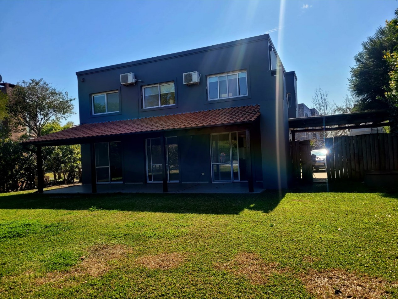 VENTA-CASA en Barrio cerrado San Isidro Labrador , VILLANUEVA