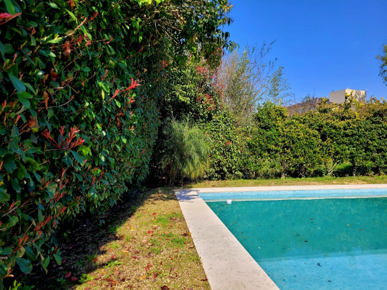 VENTA-CASA en Barrio cerrado San Isidro Labrador , VILLANUEVA