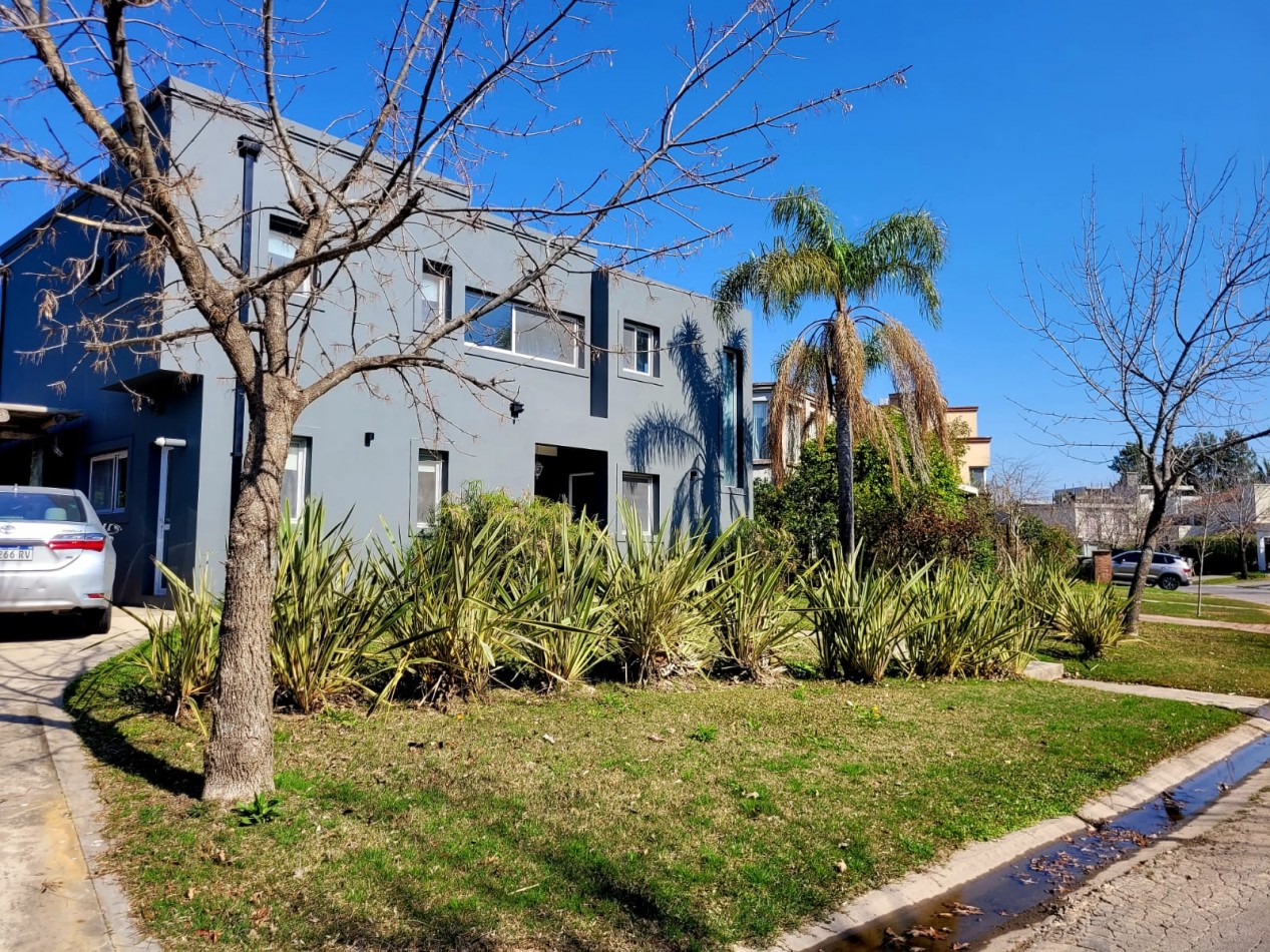 VENTA-CASA en Barrio cerrado San Isidro Labrador , VILLANUEVA