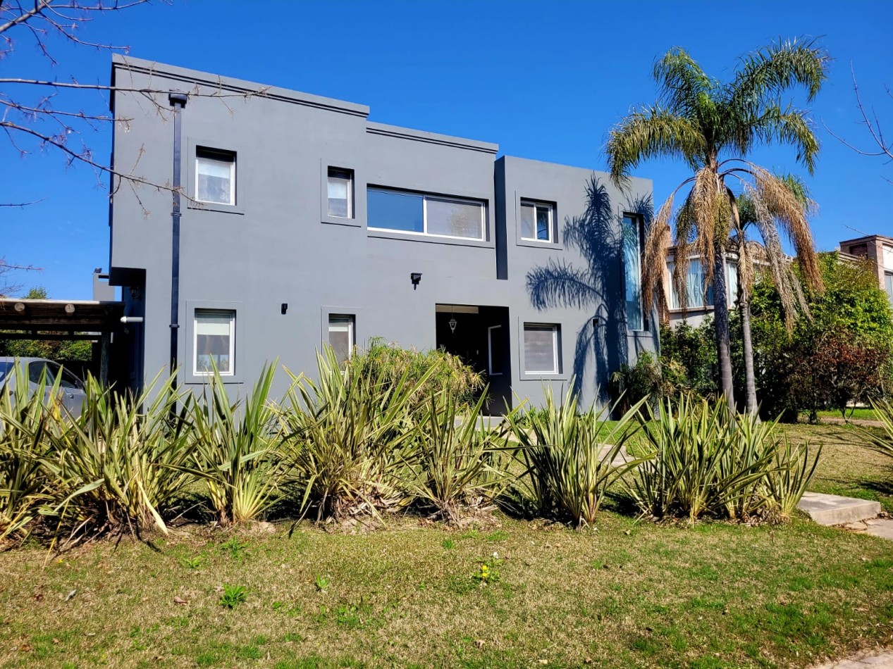 VENTA-CASA en Barrio cerrado San Isidro Labrador , VILLANUEVA
