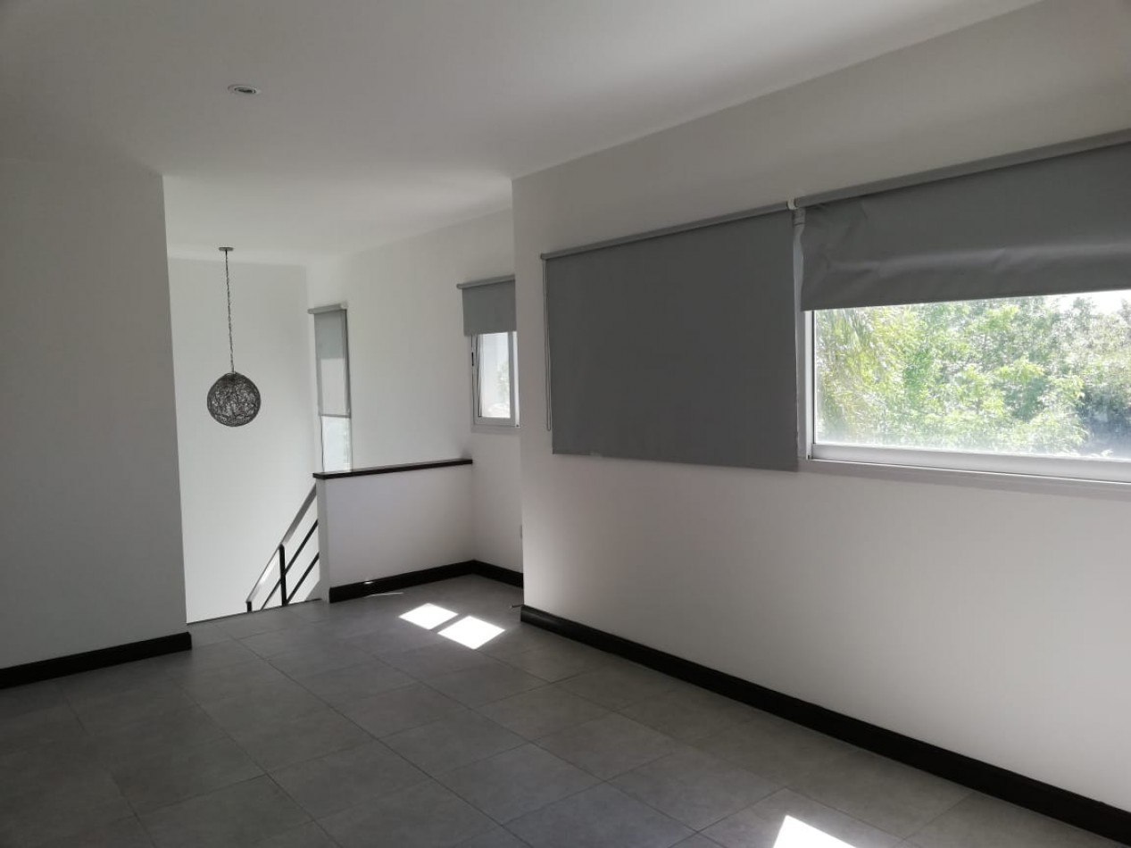 VENTA-CASA en Barrio cerrado San Isidro Labrador , VILLANUEVA