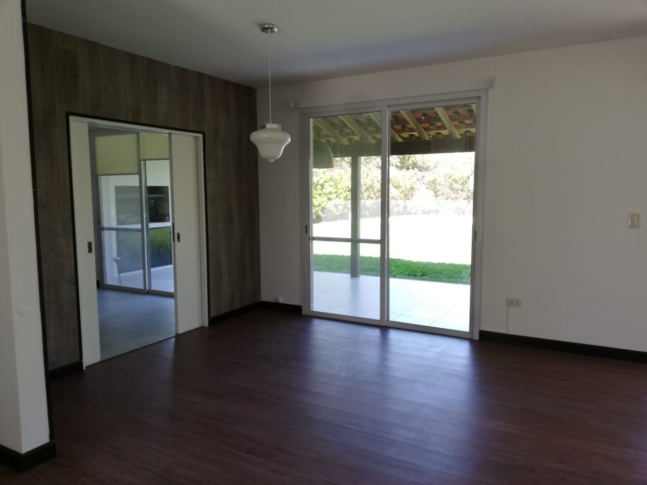 VENTA-CASA en Barrio cerrado San Isidro Labrador , VILLANUEVA