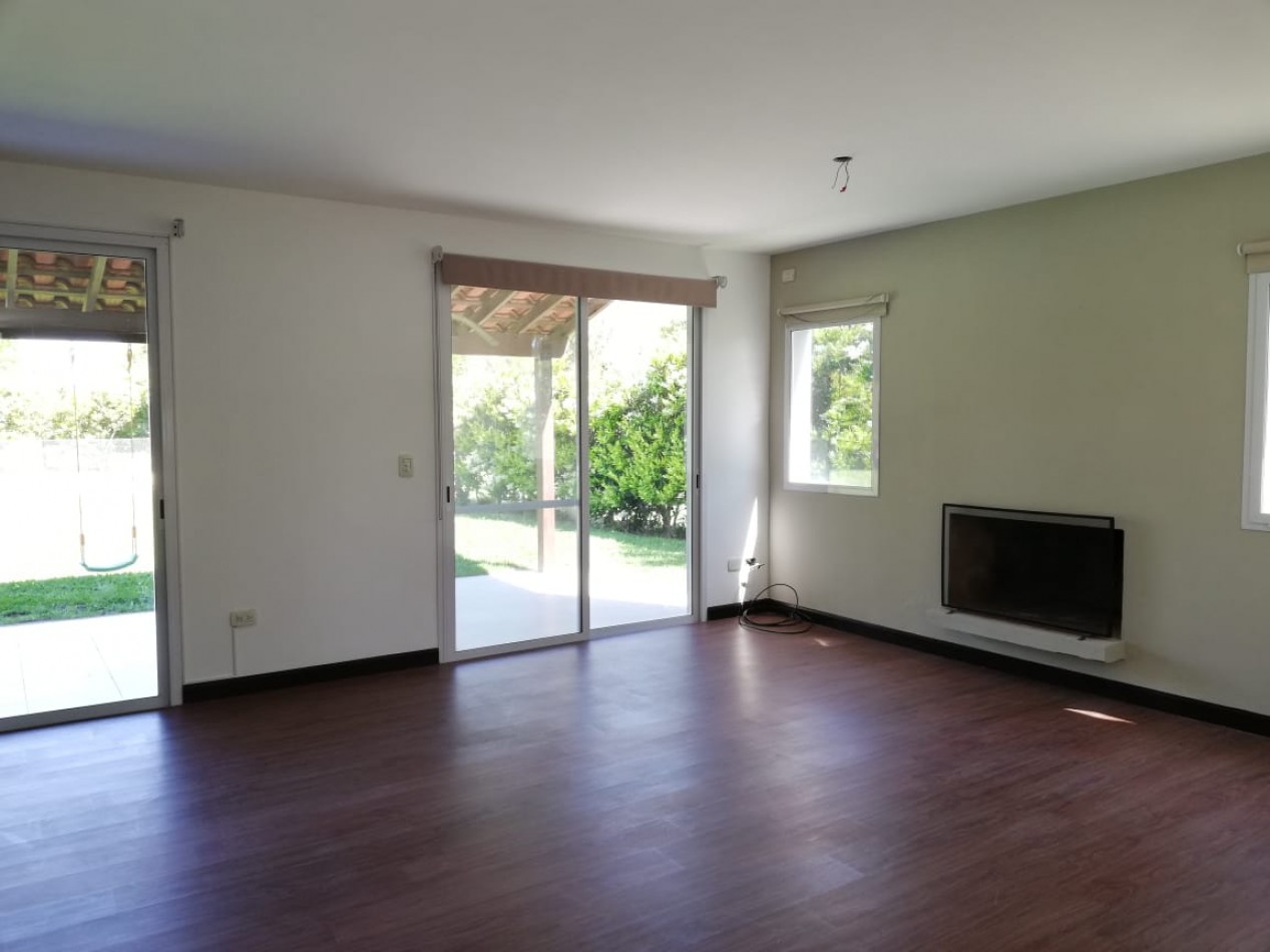 VENTA-CASA en Barrio cerrado San Isidro Labrador , VILLANUEVA