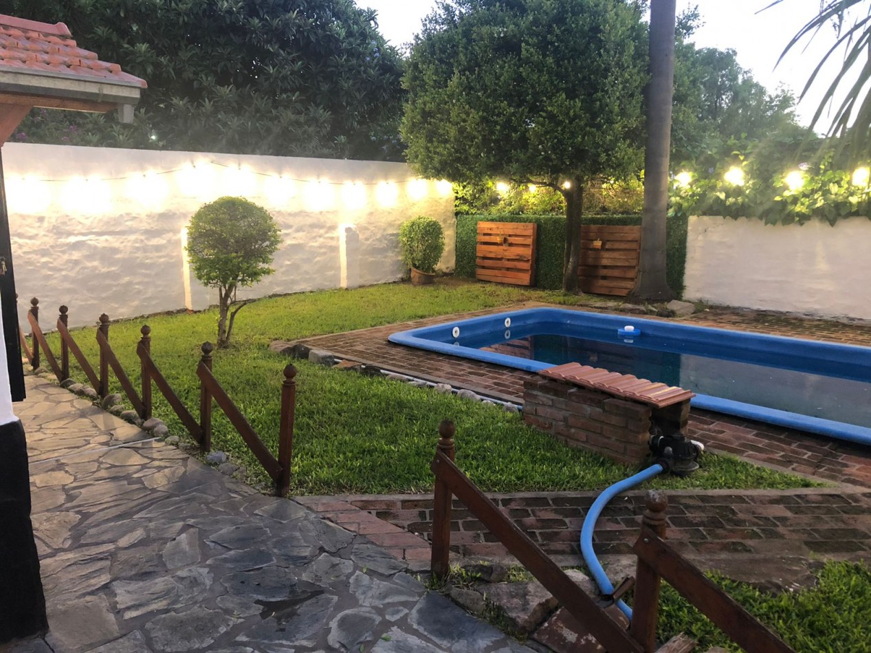 CASA-VENTA con jardin y piscina