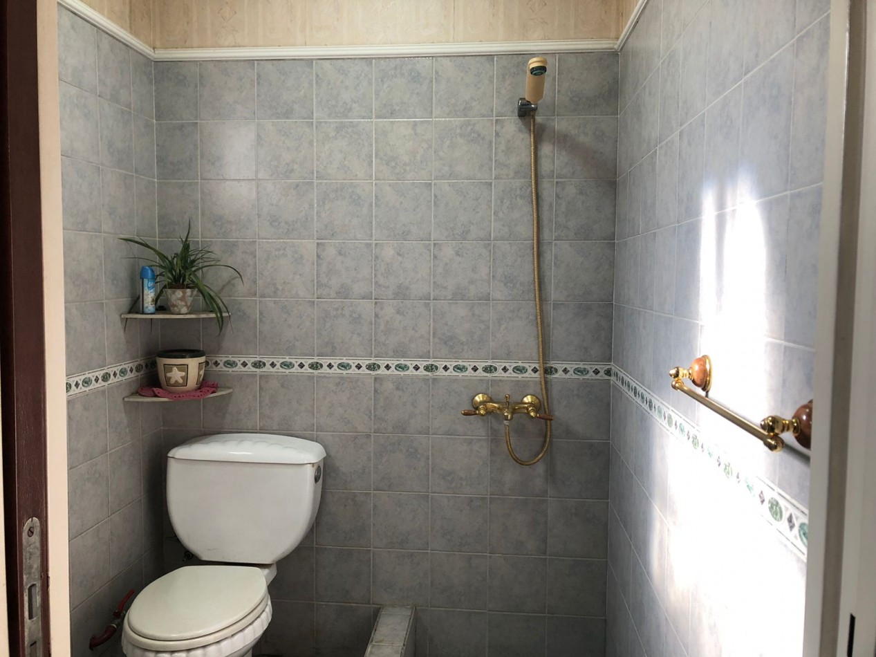 CASA-VENTA con jardin y piscina