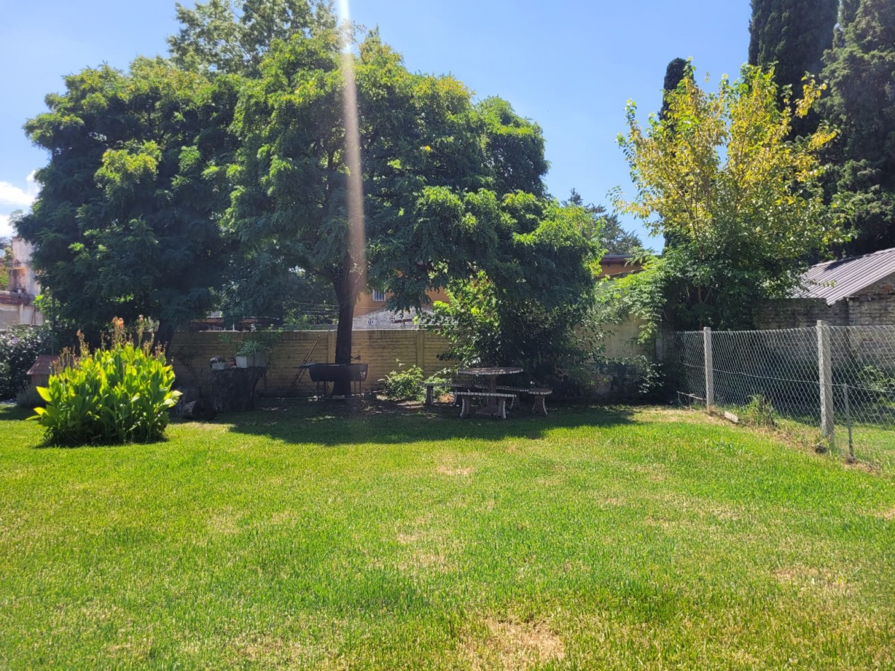 CASA-VENTA con amplio lote en Tortuguitas