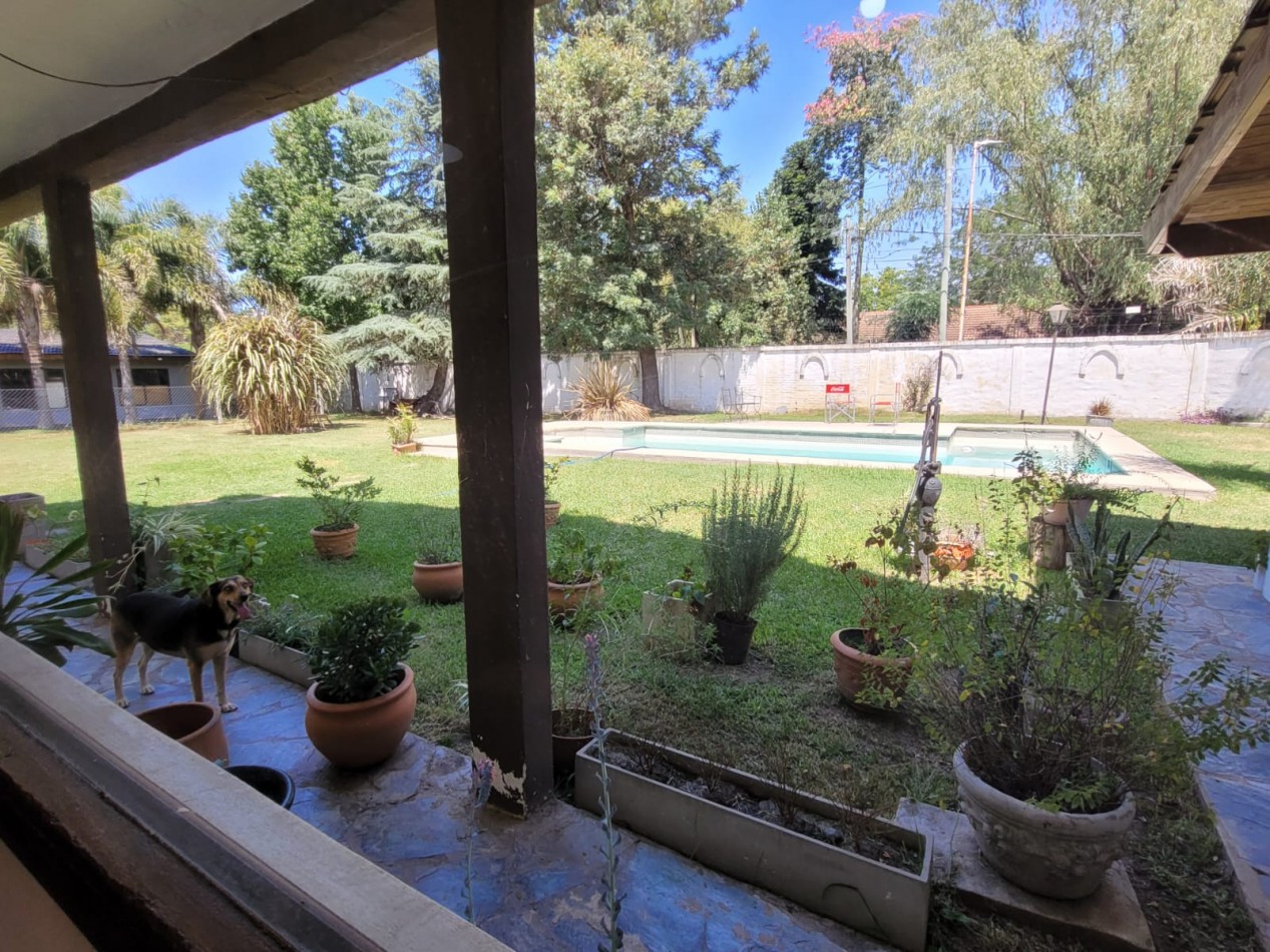 CASA-VENTA con amplio lote en Tortuguitas