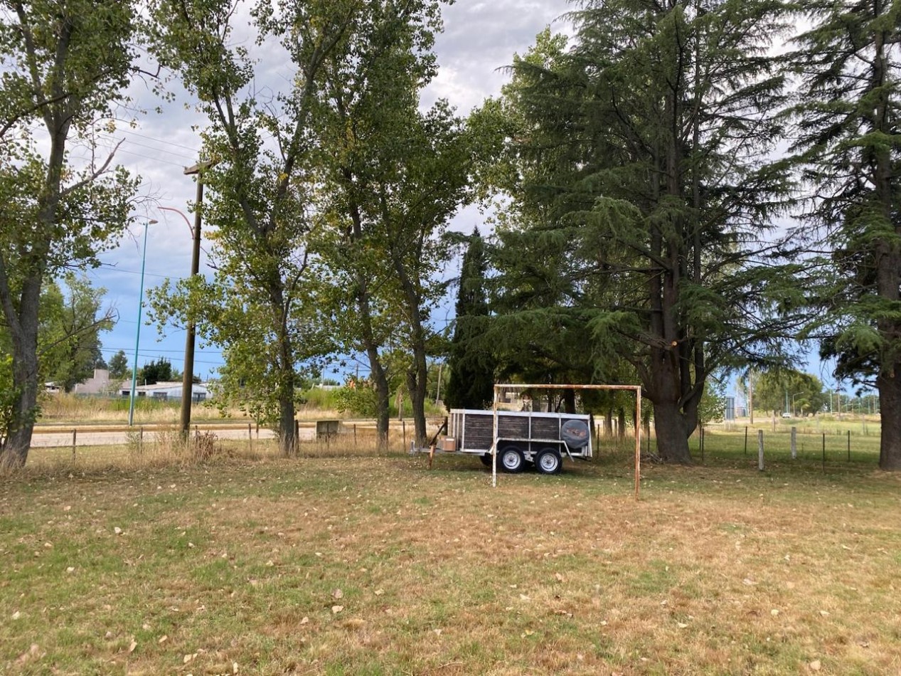 VENTA CASA-QUINTA 1 Hectarea y media en Bolivar