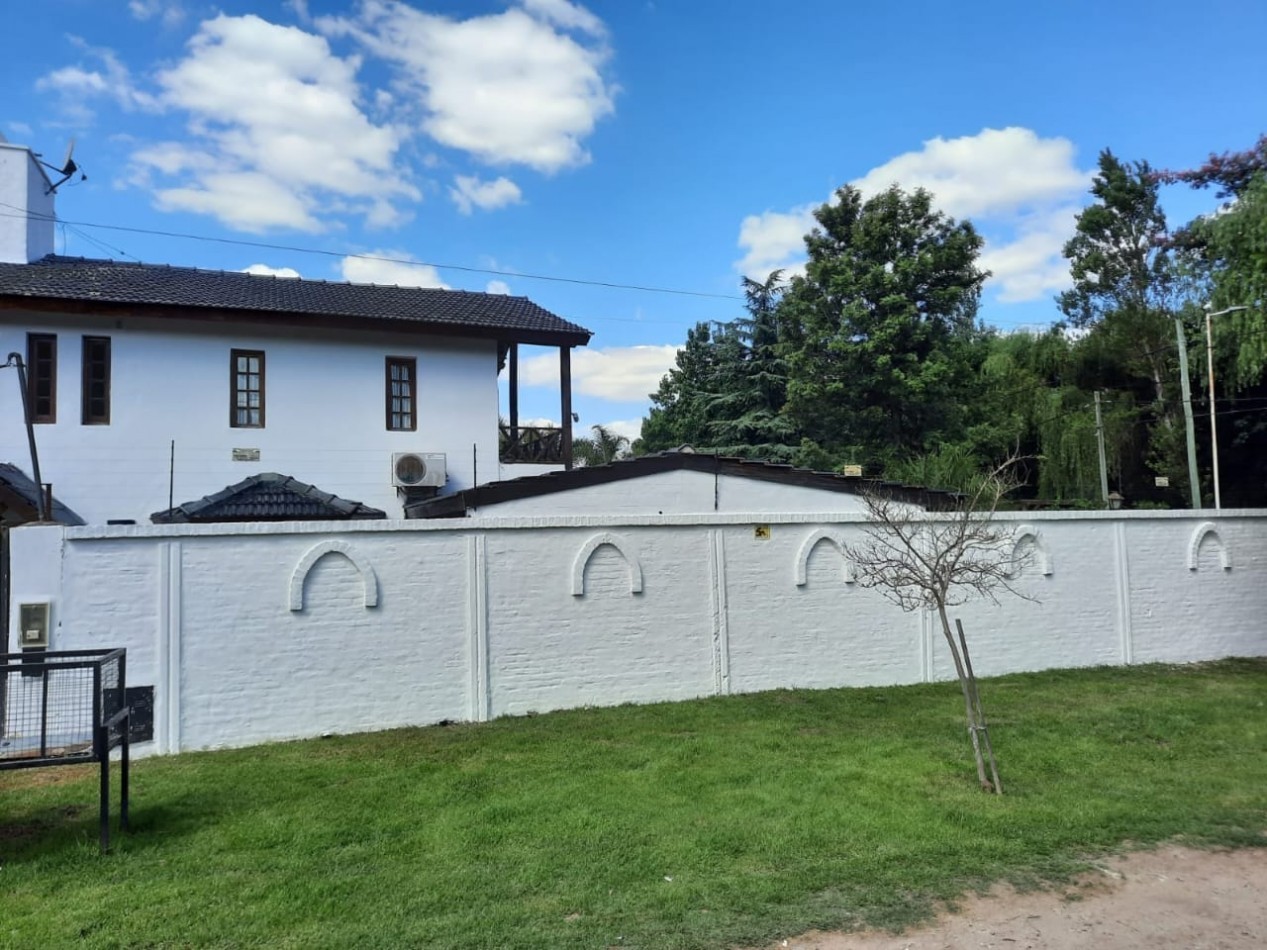 CASA-VENTA con amplio lote en Tortuguitas