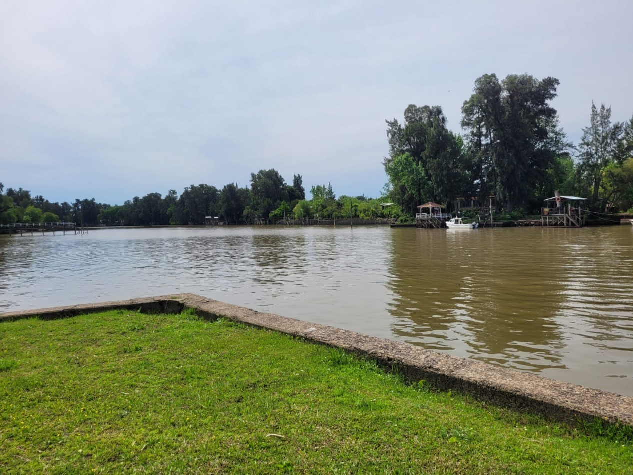 VENTA-LOTE AL RIO EN BARRIO NAUTICO SAN JUAN