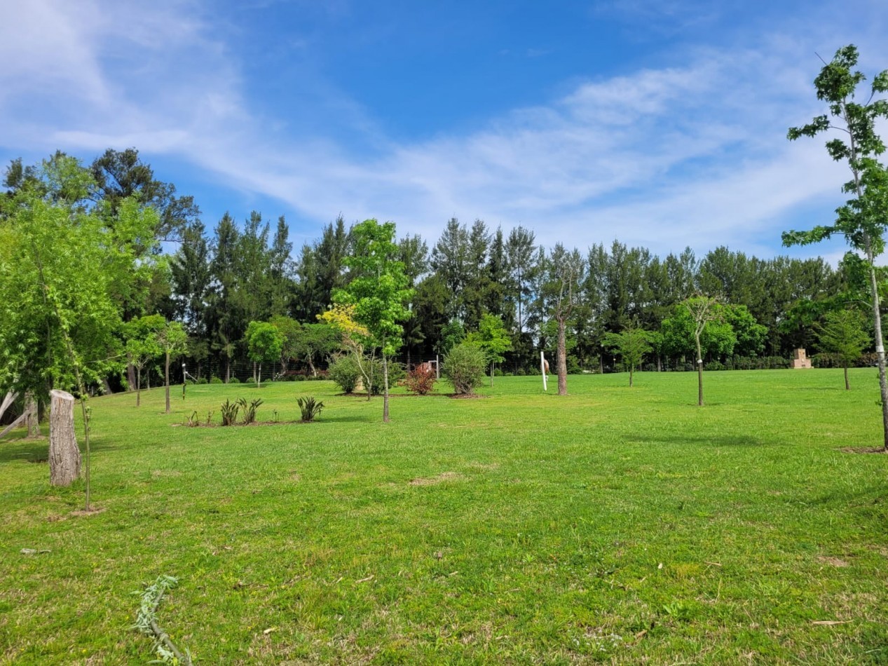 VENTA-LOTE AL RIO EN BARRIO NAUTICO SAN JUAN