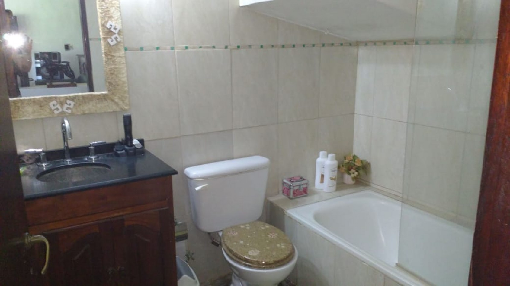 CASA-VENTA con amplio lote en Tortuguitas