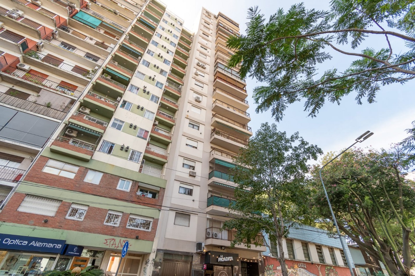 VENTA-DEPTO EN VICENTE LOPEZ - av maipu