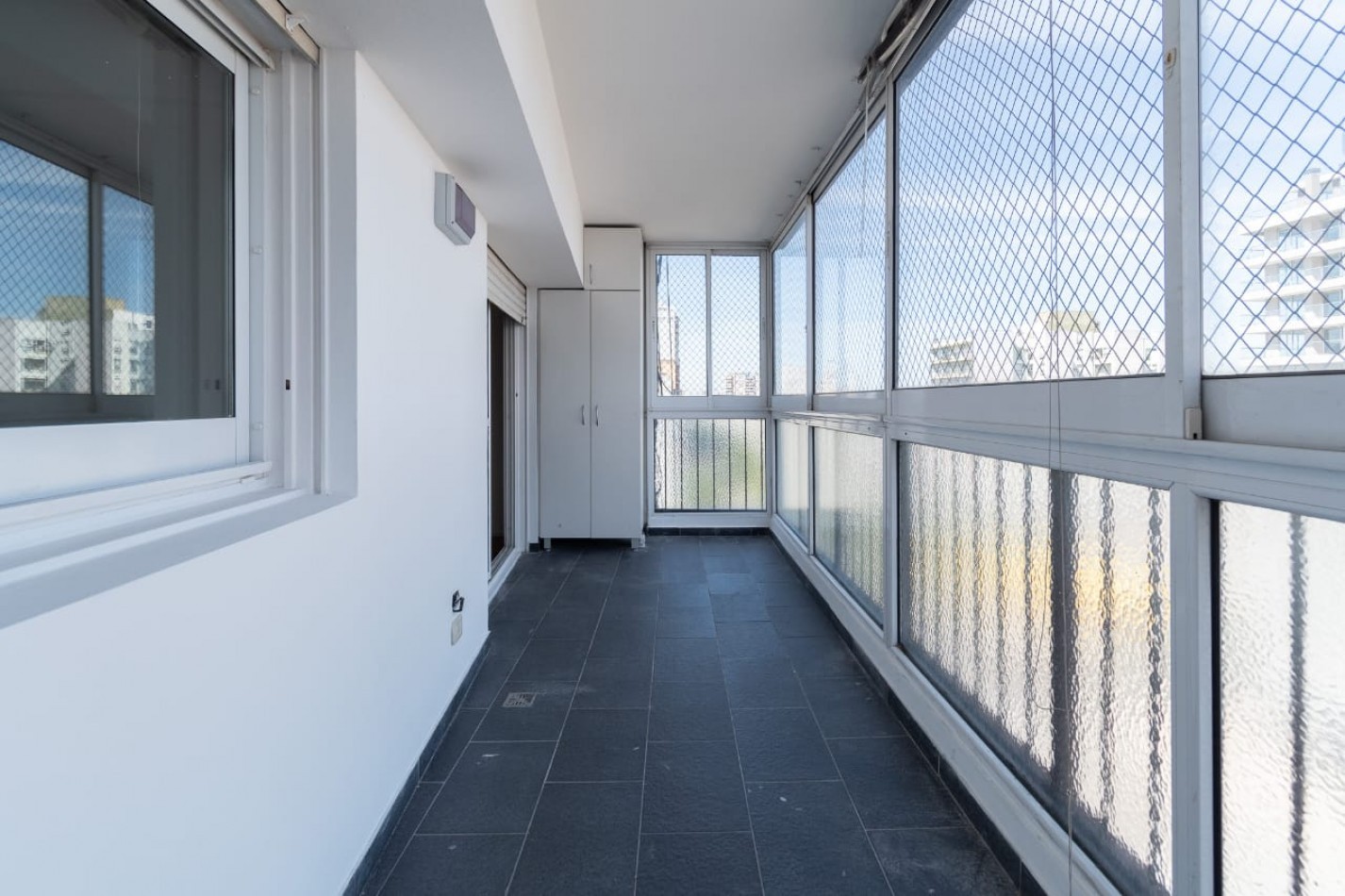 VENTA-DEPTO EN VICENTE LOPEZ - av maipu