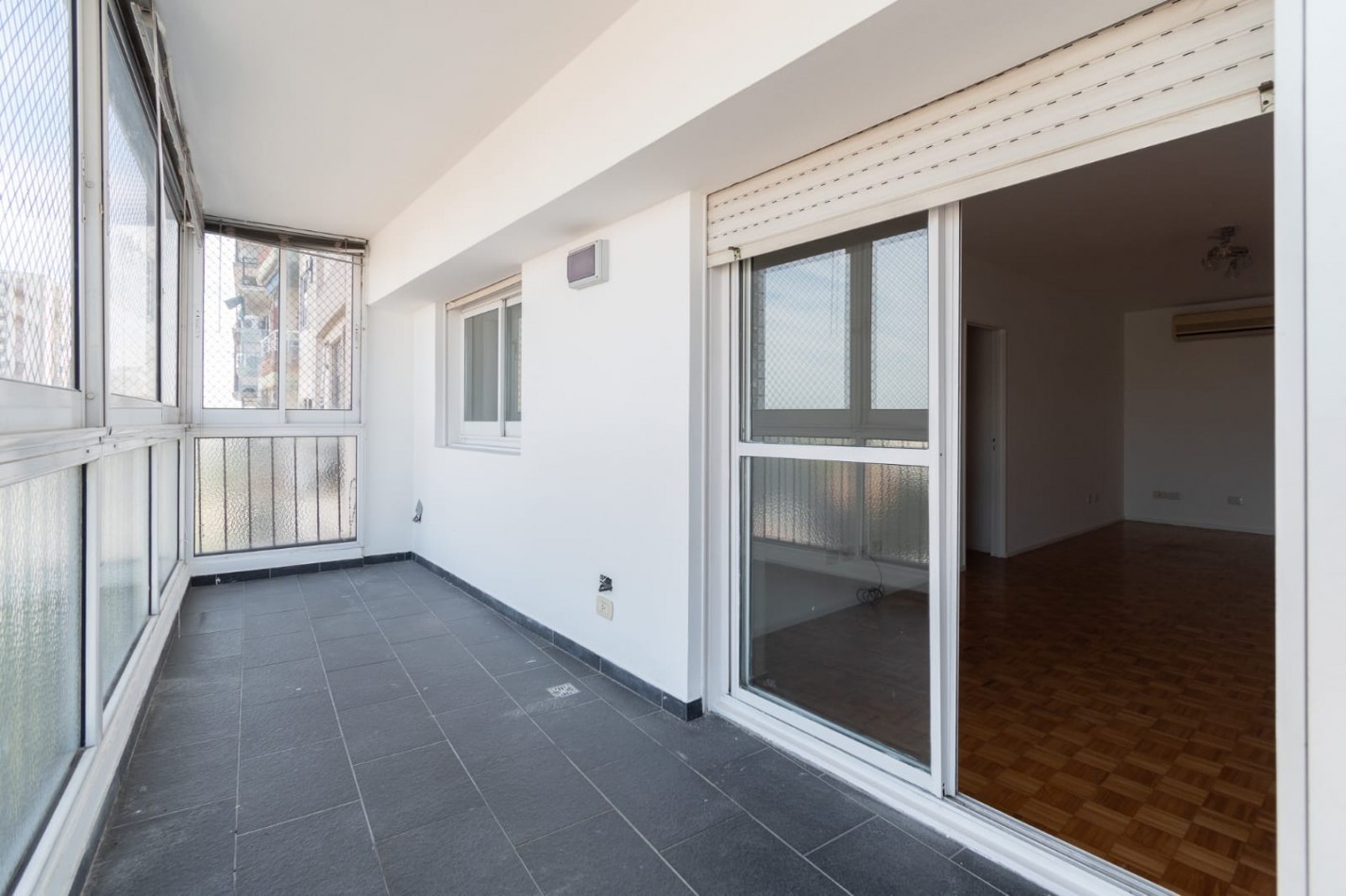 VENTA-DEPTO EN VICENTE LOPEZ - av maipu
