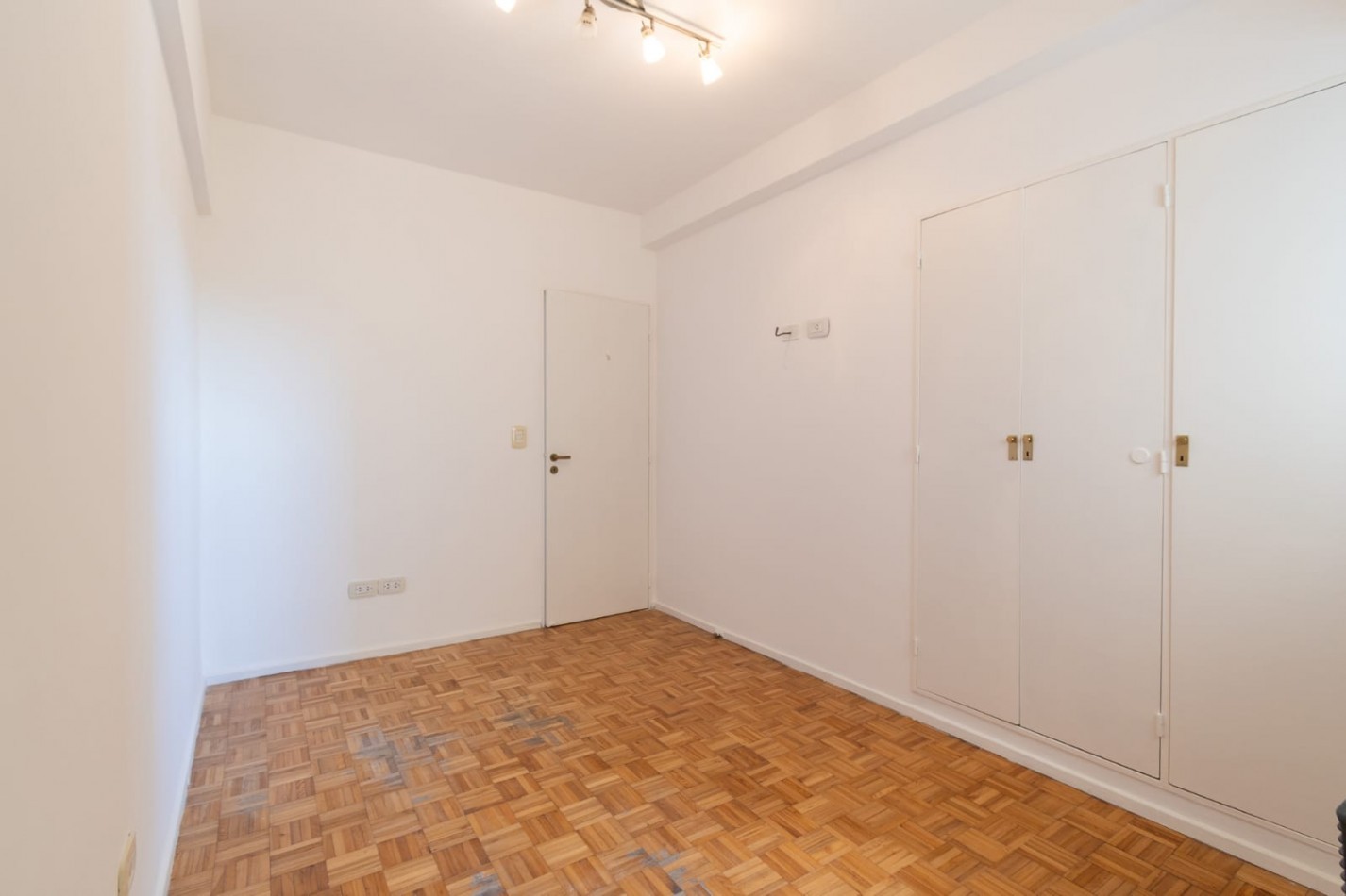 VENTA-DEPTO EN VICENTE LOPEZ - av maipu