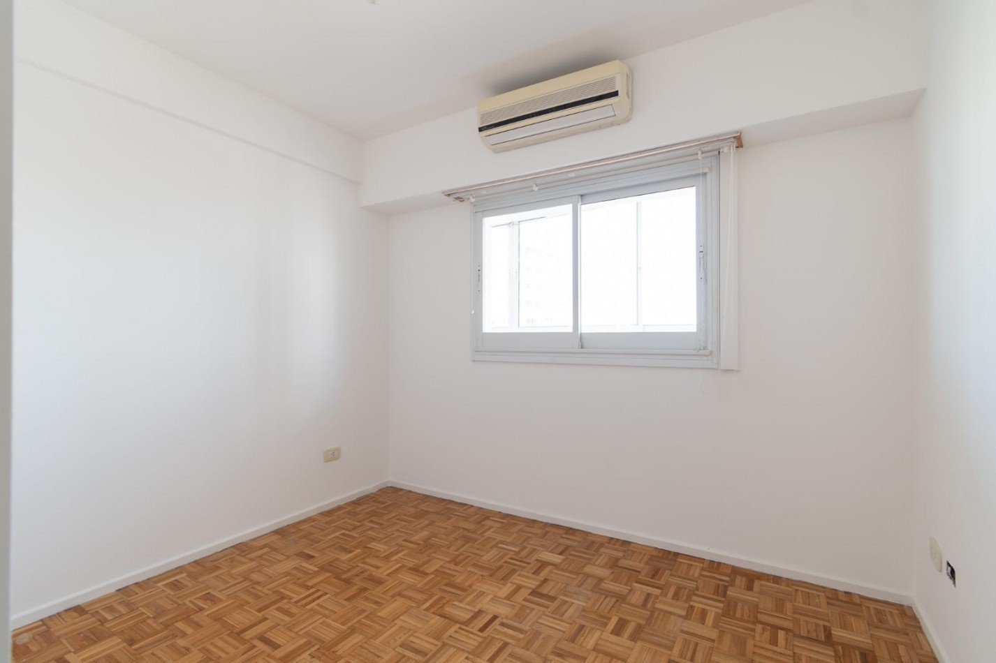 VENTA-DEPTO EN VICENTE LOPEZ - av maipu